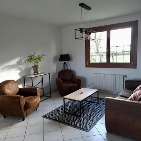 Entre Et Vallee A Holiday home Embreville
