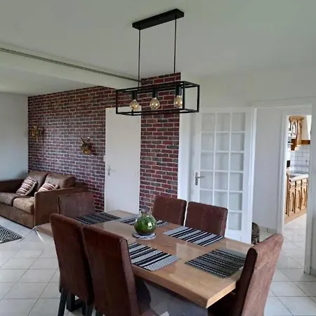 Entre Et Vallee A Holiday home Embreville